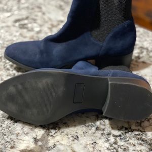 Navy blue suede leather booties